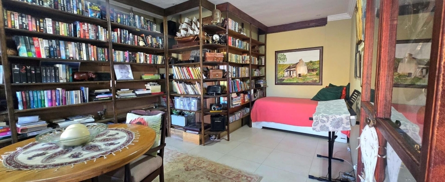 6 Bedroom Property for Sale in Franskraal Western Cape